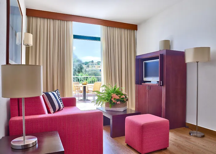 托雷普拉亚酒店 4*